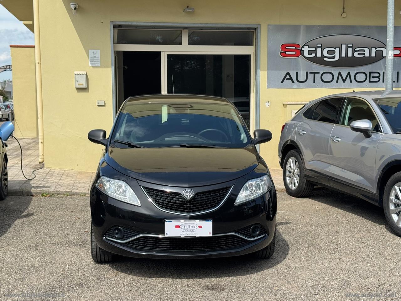 LANCIA Ypsilon 1.2 69 CV 5p. GPL Ecochic Silver