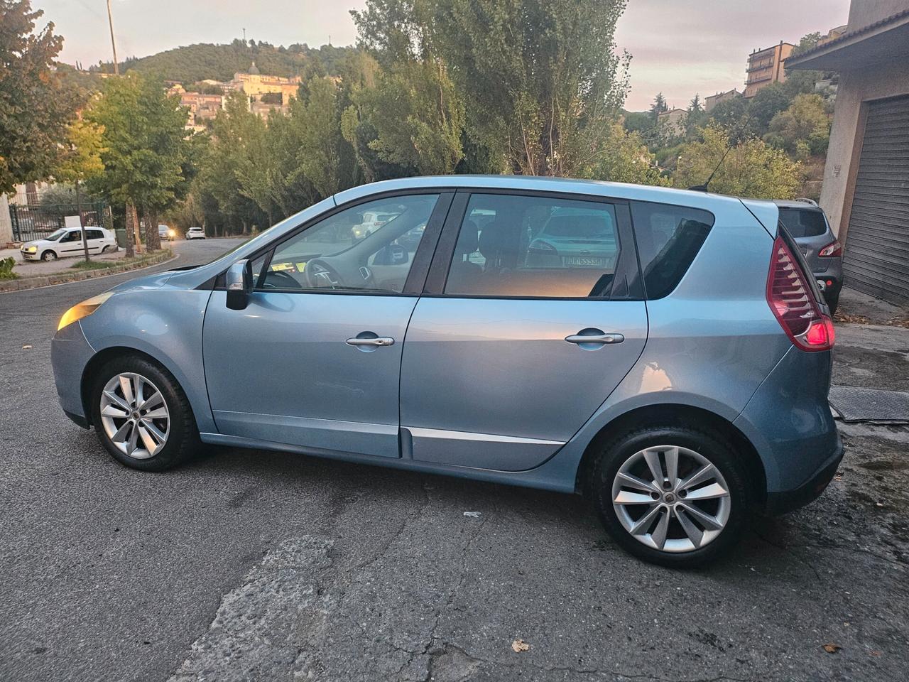 Renault Scenic X-Mod 1.5 dCi 110CV 2010