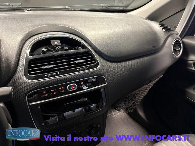 FIAT Punto 1.3 MultiJet 95 CV Street - Neopatentati