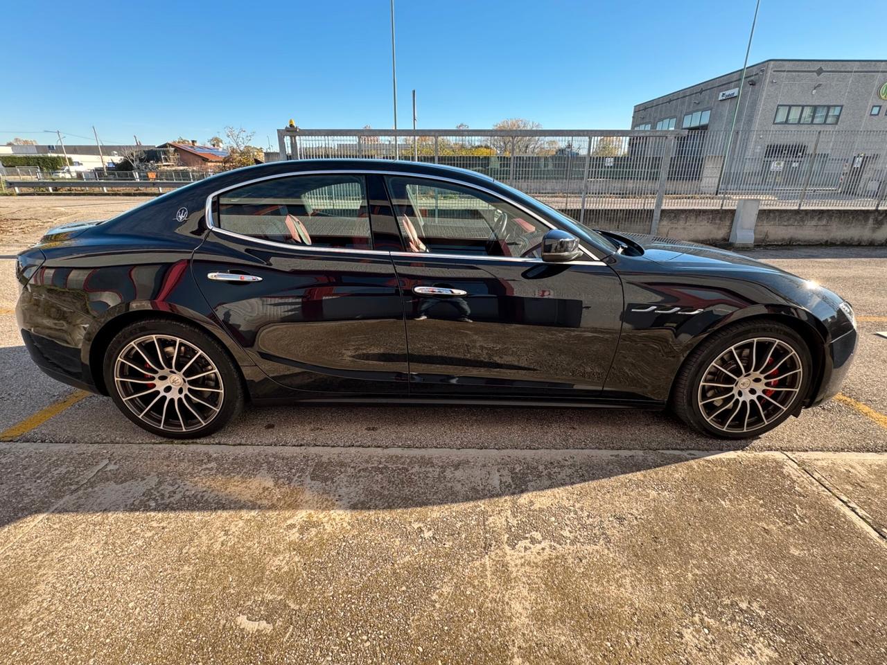 Maserati Ghibli V6 430 CV Gransport