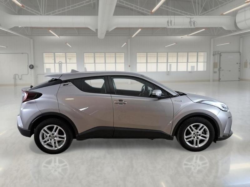 TOYOTA C-HR 1.8H 98CV E-CVT Business
