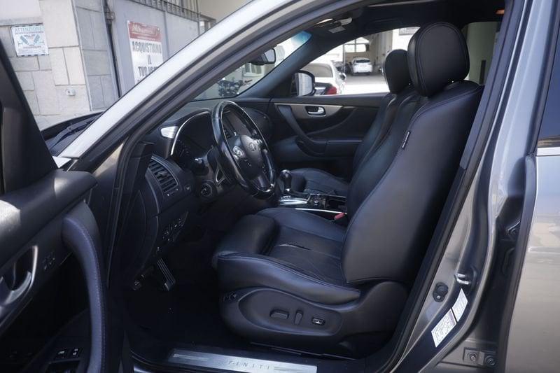 Infiniti QX70 Infiniti QX70 3.0d GT 175KW ANNO 2015