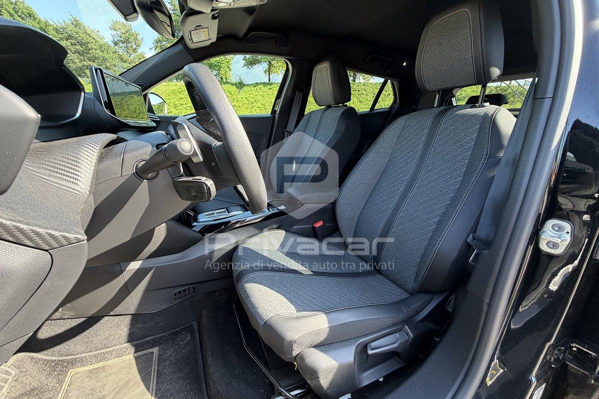 PEUGEOT 2008 Hybrid 136 e-DCS6 Allure