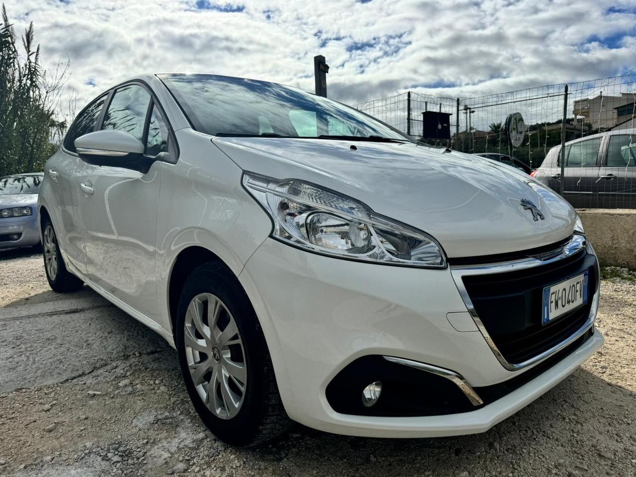 Peugeot 208 BlueHDi 100 S&S 5 porte Active