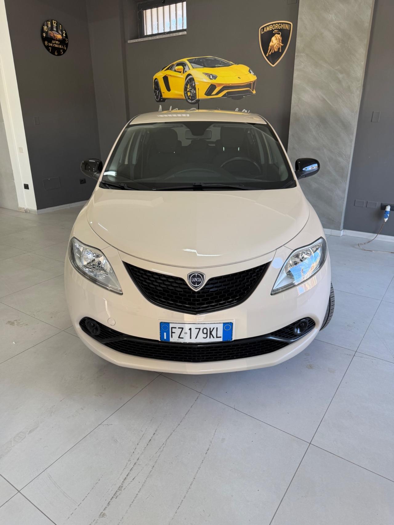 Lancia Ypsilon 1.2 GPL
