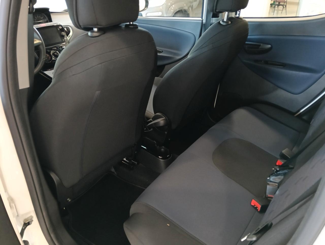 Lancia Ypsilon 1.0 FireFly 5 porte S&S Hybrid Gold Plus