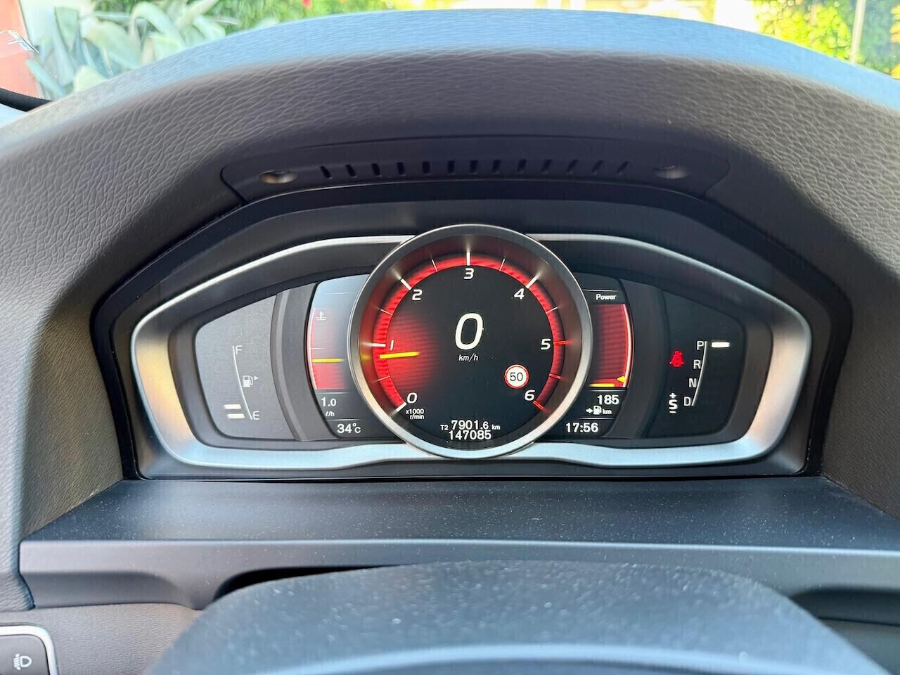 Volvo V60 Cross Country D4 Geartronic Business