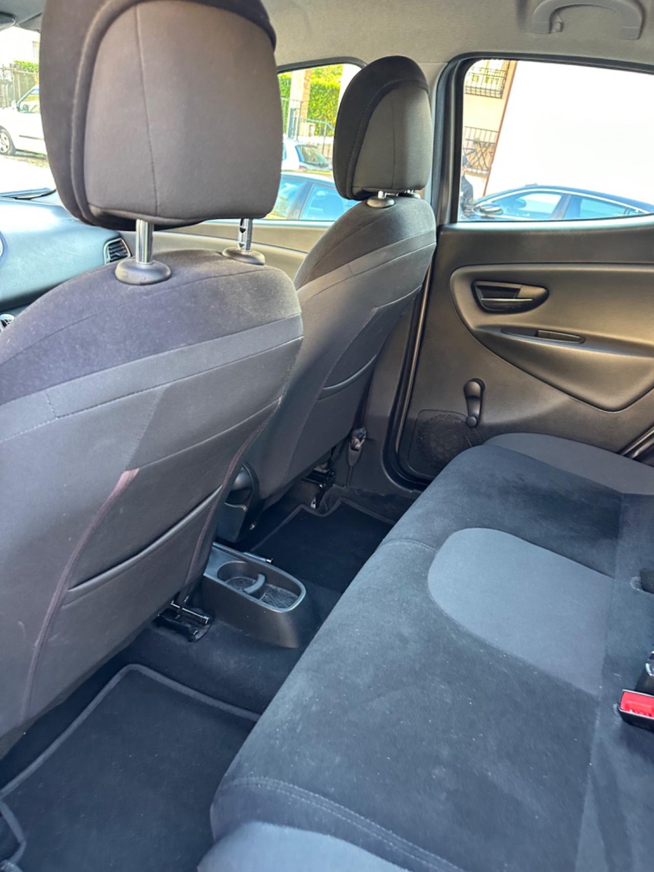 Lancia YPSILON 1.2 69 CV 5P SILVER KMCERT GARANZ UNICOPR