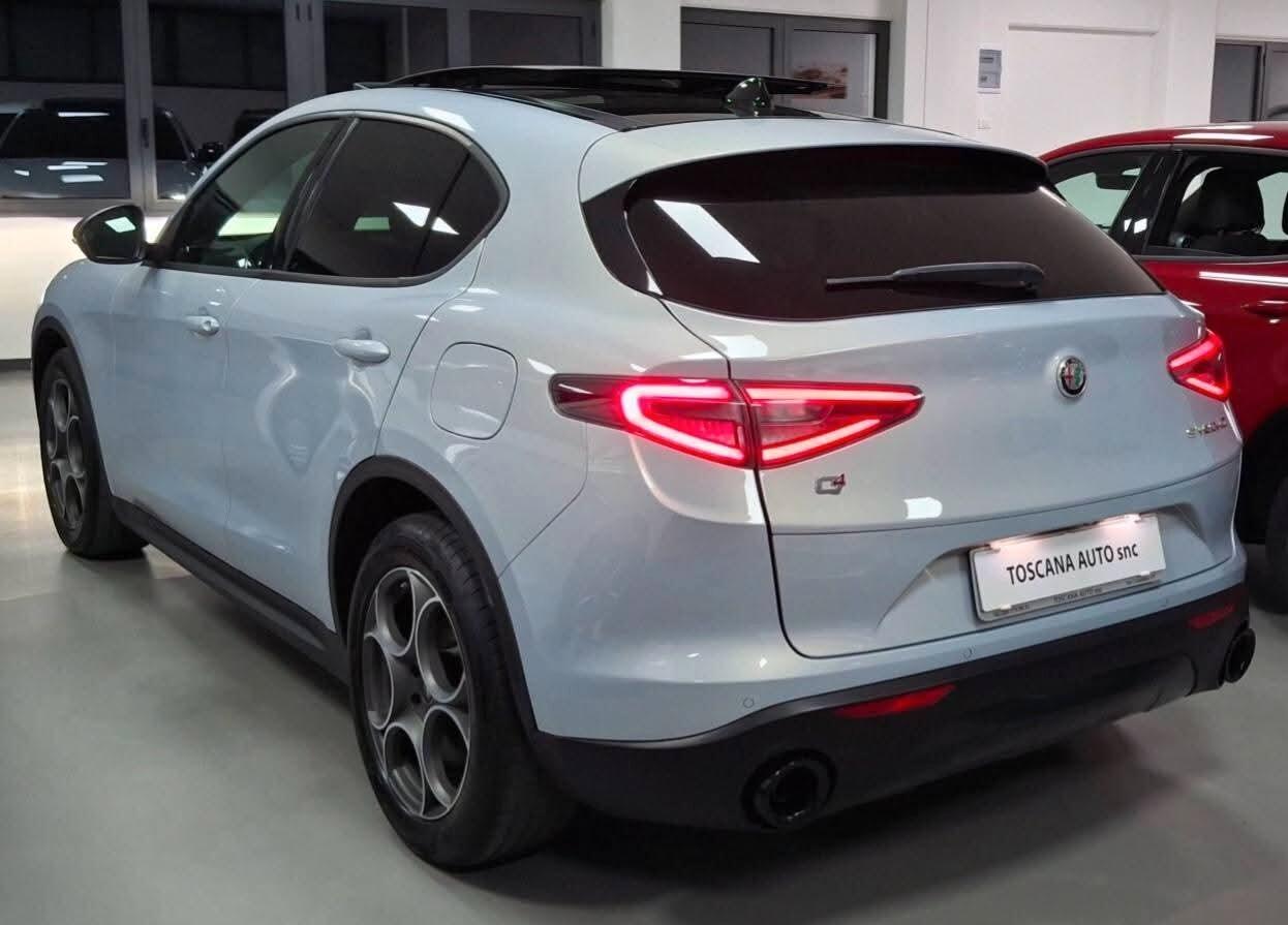Alfa Stelvio 210 CV Q4 Sprint tetto panoramico full optional