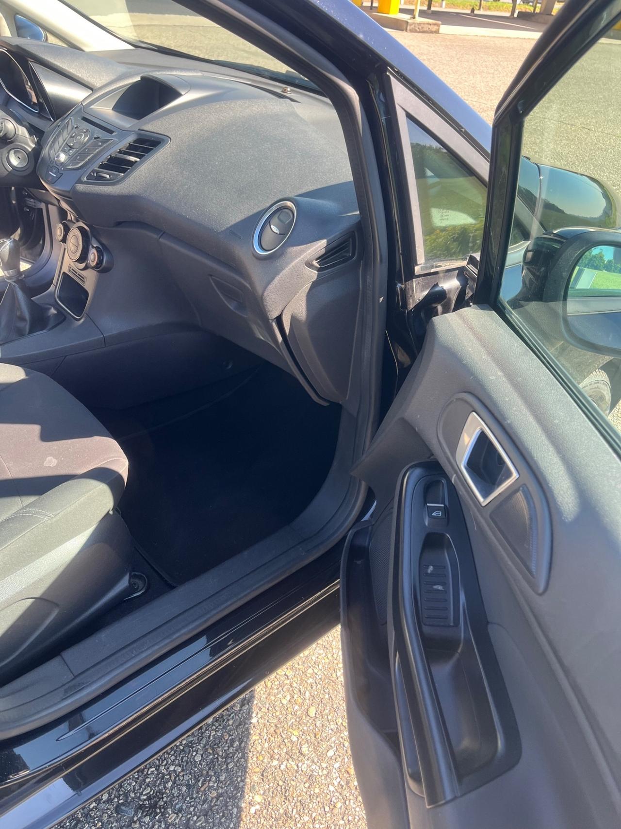 Ford Fiesta 1.0 EcoBoost 100CV 5 porte Titanium
