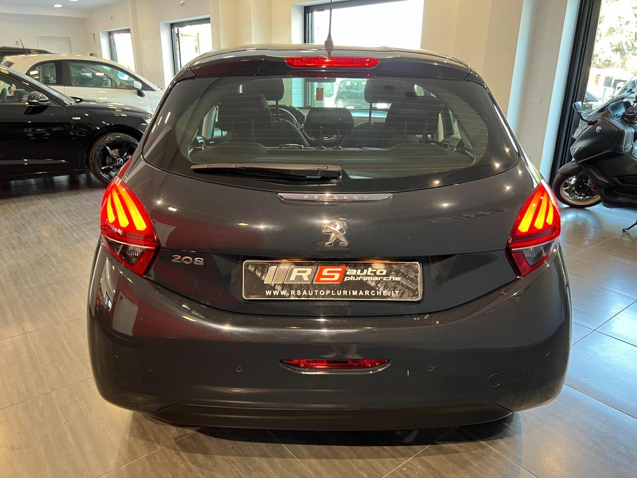 Peugeot 208 PureTech 82 5p. GPL Active