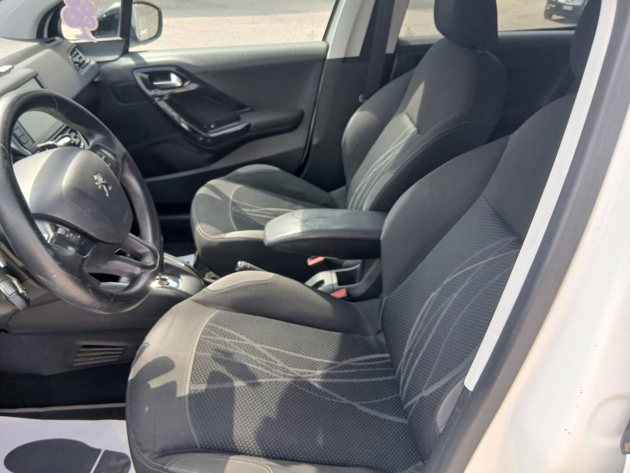 Peugeot 208 1.4 HDi 68 CV 5 porte Active