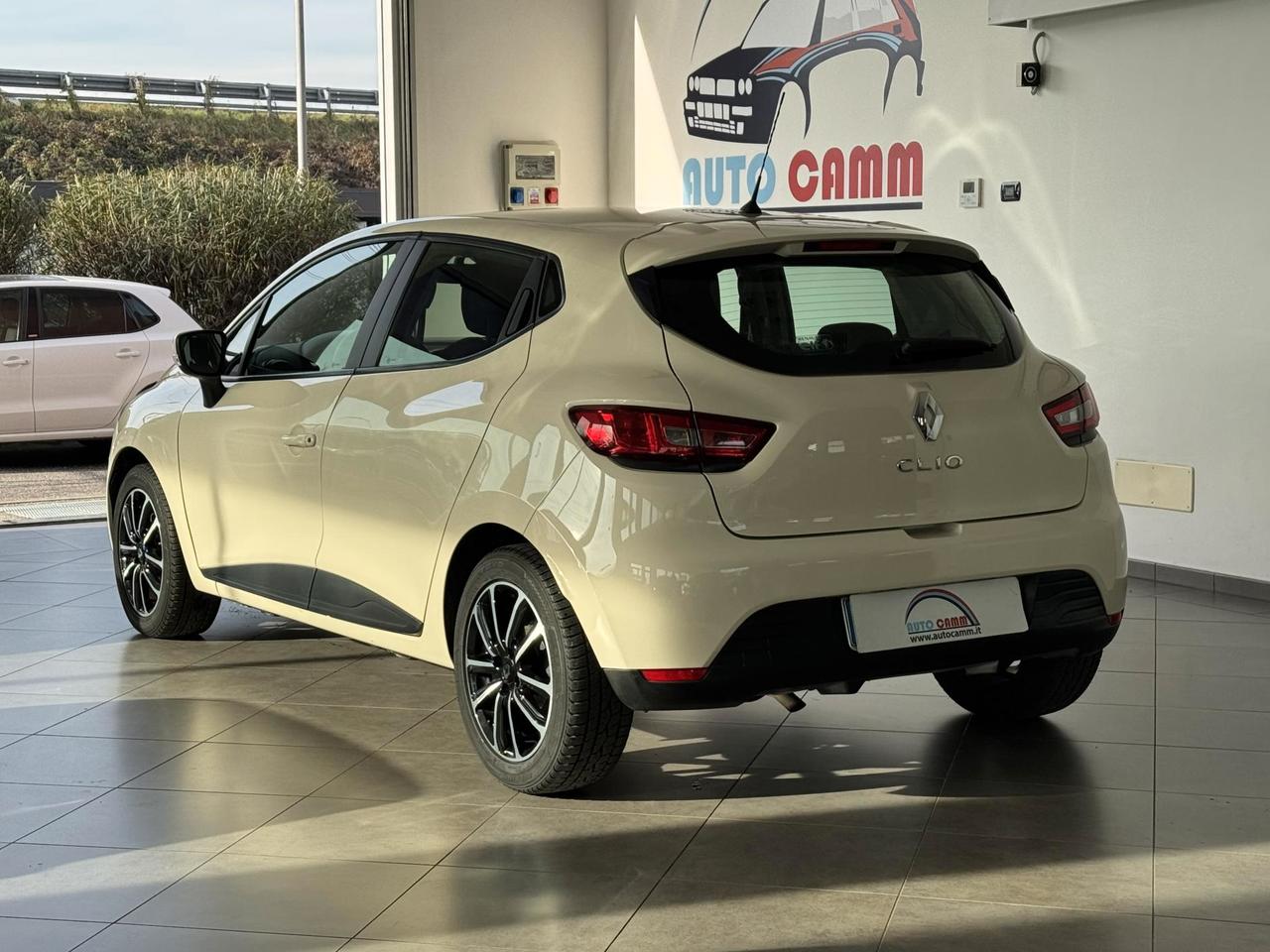 Renault Clio 5 Porte Clio 5p 1.2 Zen (live) 75cv E6