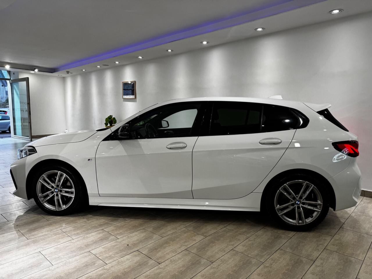 Bmw 118d 5p. Msport LED NAVI