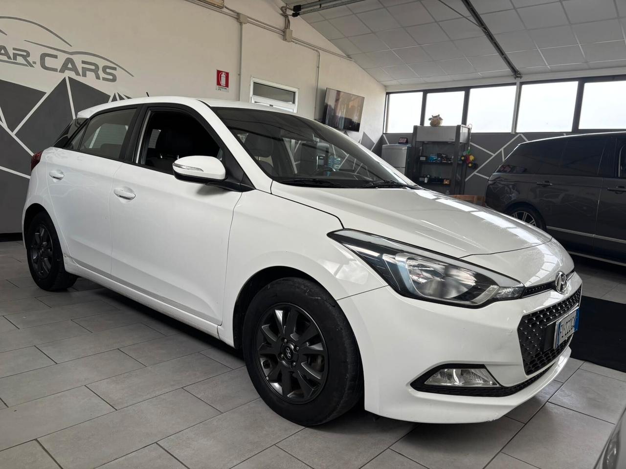 Hyundai i20 1.2 5 porte Blackline NEOPATENTATI