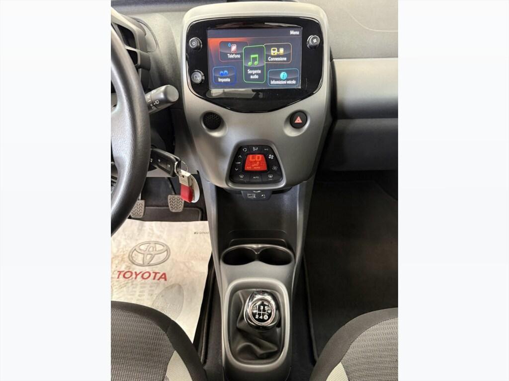Toyota Aygo 5 Porte 1.0 VVT-i x-play