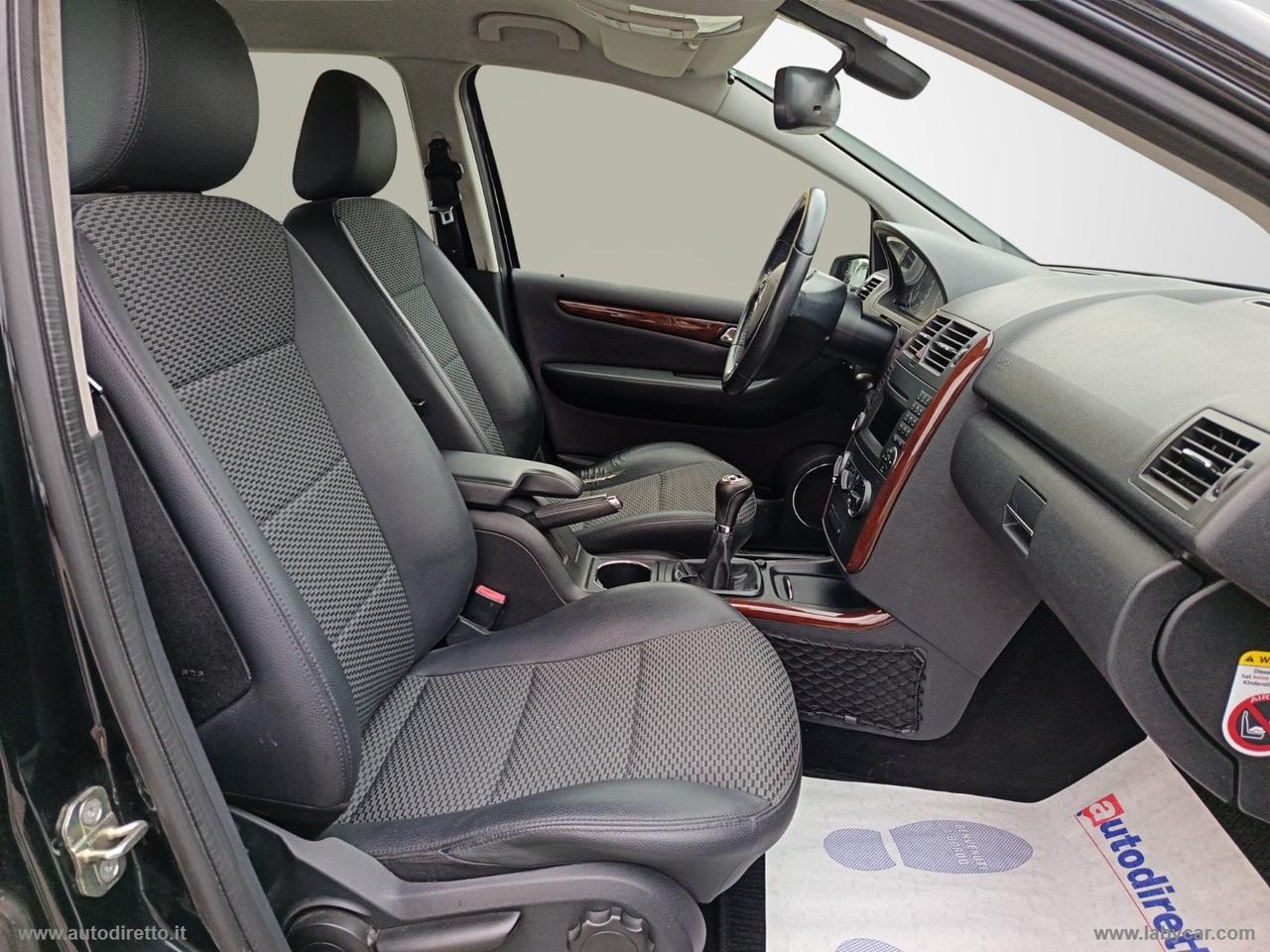 MERCEDES-BENZ A 180 CDI Elegance