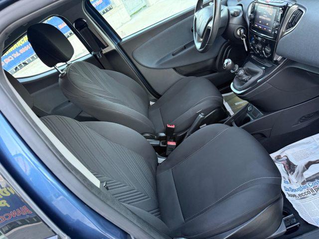 LANCIA Ypsilon Hybrid GOLD AZIENDALE