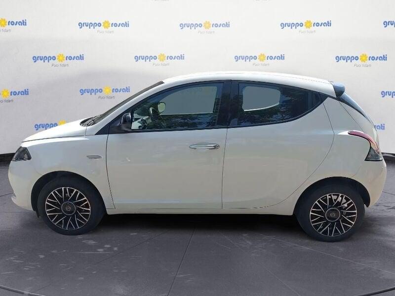 Lancia Ypsilon New 5 porte My24 1.0 Firefly 70 CvStart&Stop Hybrid Oro