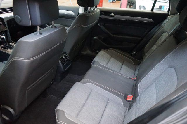 VOLKSWAGEN Passat Variant 2.0 TDI SCR EVO DSG Business
