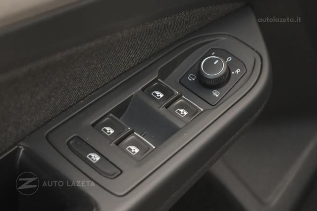 VOLKSWAGEN Golf 1.5 TSI Life