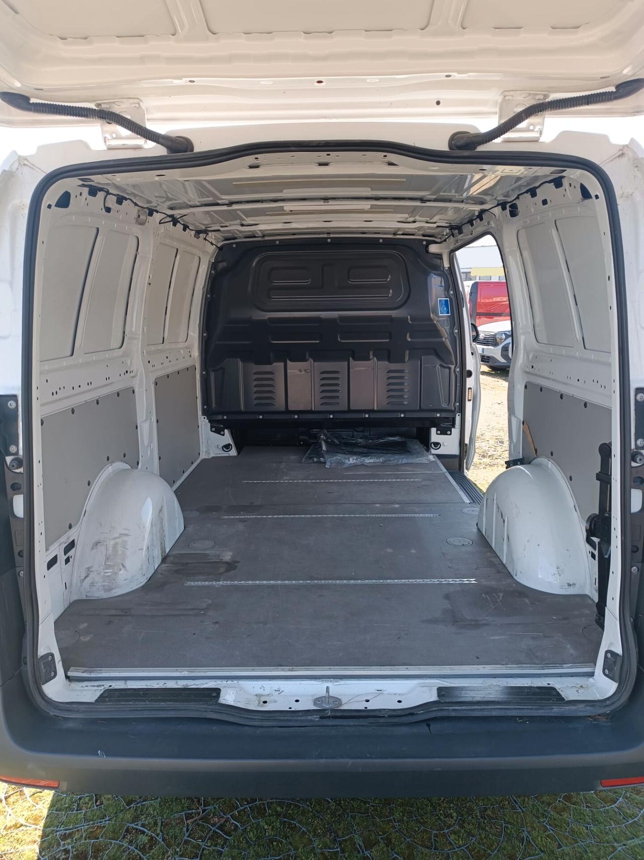MERCEDES VITO 114 CDI LONG