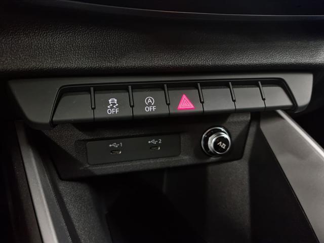 AUDI A1 SPB 25 TFSI S tronic Identity Black SLINE