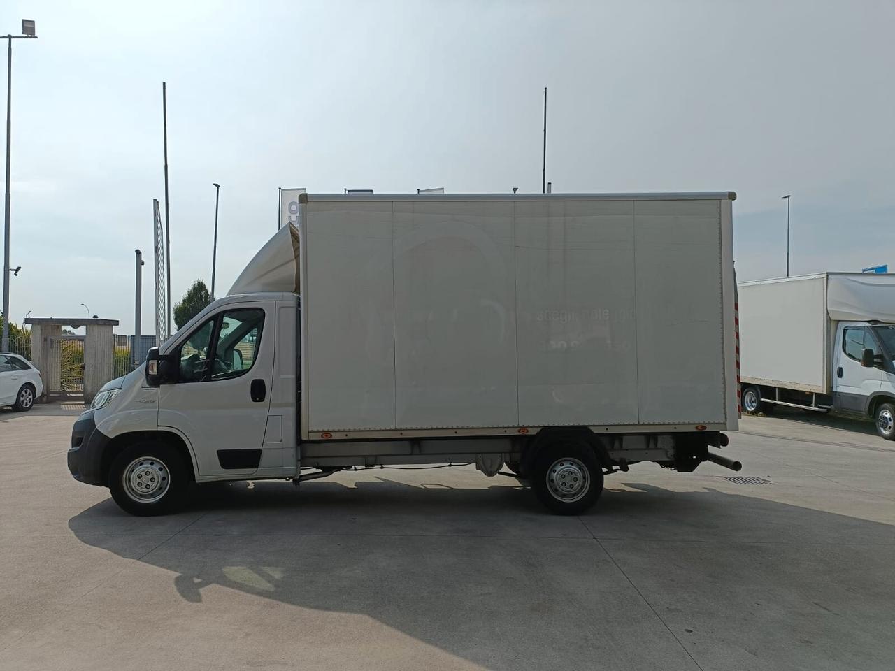 Fiat Ducato MAXI FURGONE BOX CON SPONDA