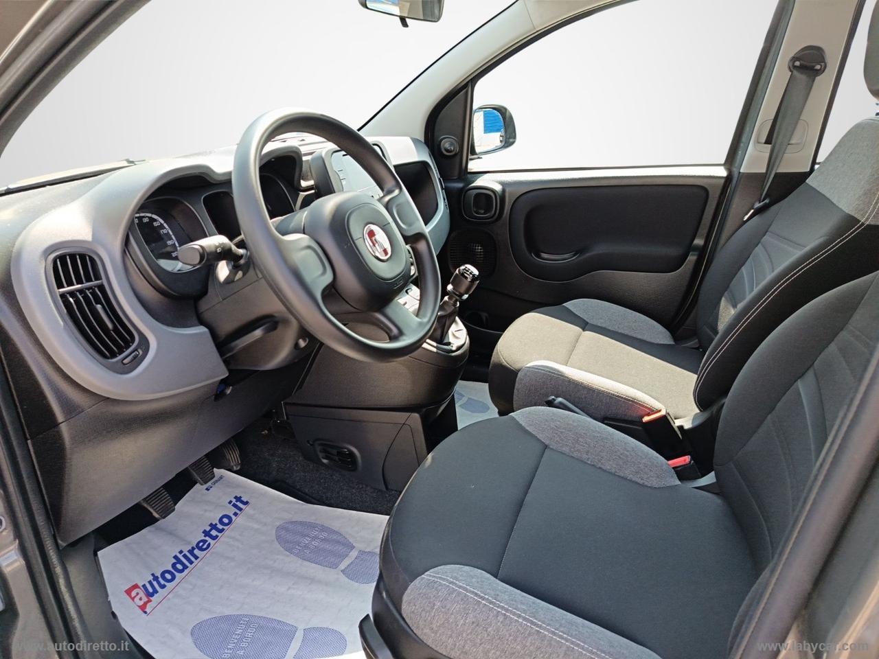 FIAT Panda 1.0 FireFly S&S Hybrid Red