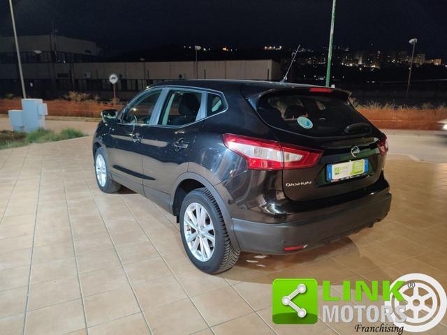 NISSAN Qashqai 1.5 dCi N-Connecta