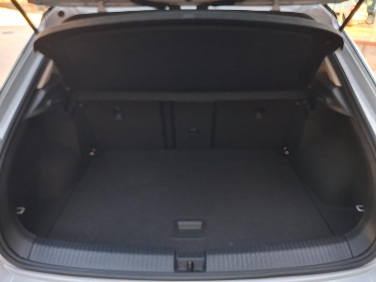 Volkswagen T-Roc 1.6 tdi Style