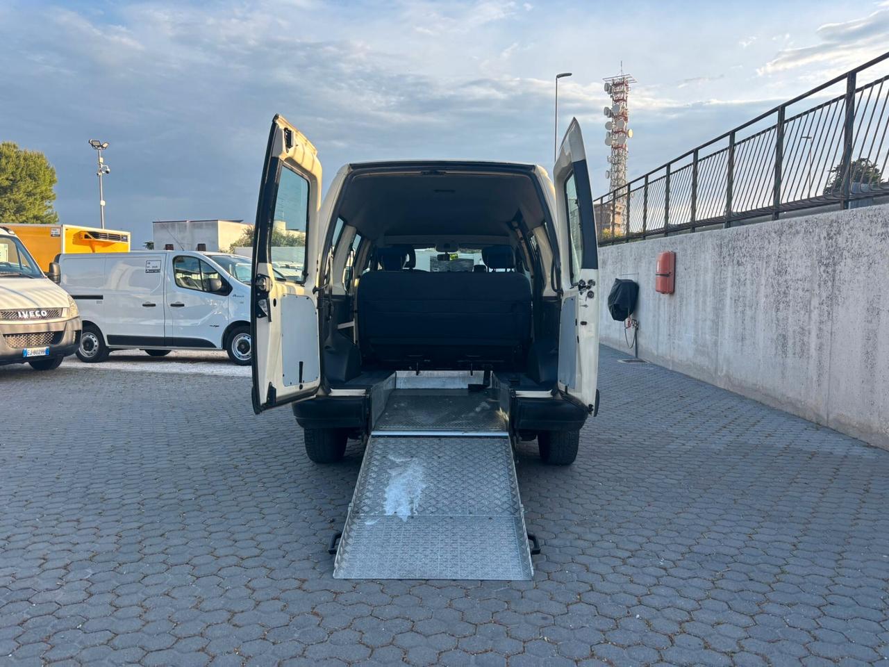 Fiat Scudo 1.9 JTD 110 CV – Trasporto Disabili | 6 posti + carrozzina