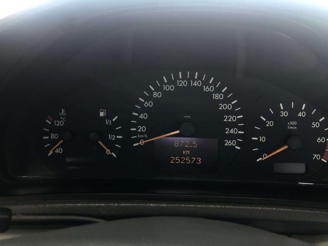 Mercedes-Benz CLK 200 CLK Coupe - C208 Coupe k evo Avantgarde