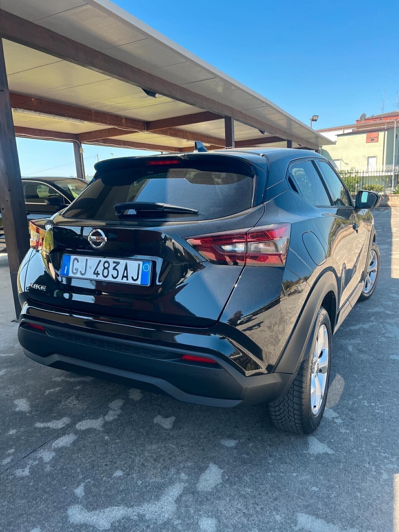 Nissan Juke 1.0 DIG-T 114 CV N-Connecta
