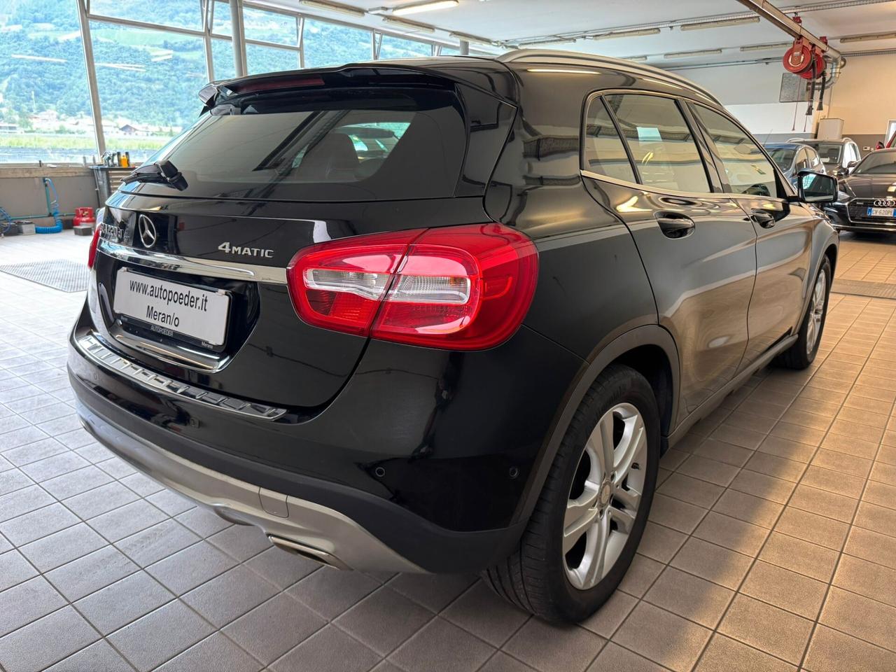 Mercedes-benz GLA 220 d Automatic 4Matic Urban