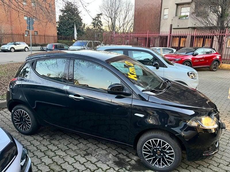 Lancia Ypsilon 1.0 FireFly 5 porte S&S Hybrid Platino