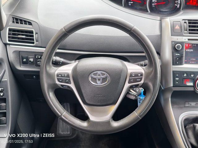 TOYOTA Verso 2.0 D Active 7 posti