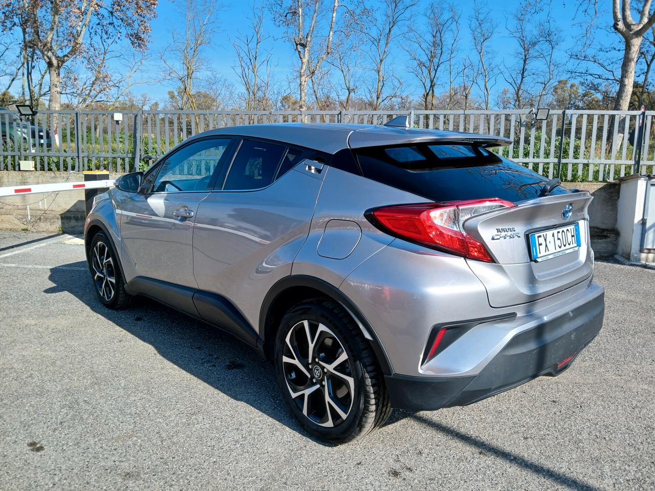 Toyota C-HR 1.8 HYBRID E-CVT STYLE