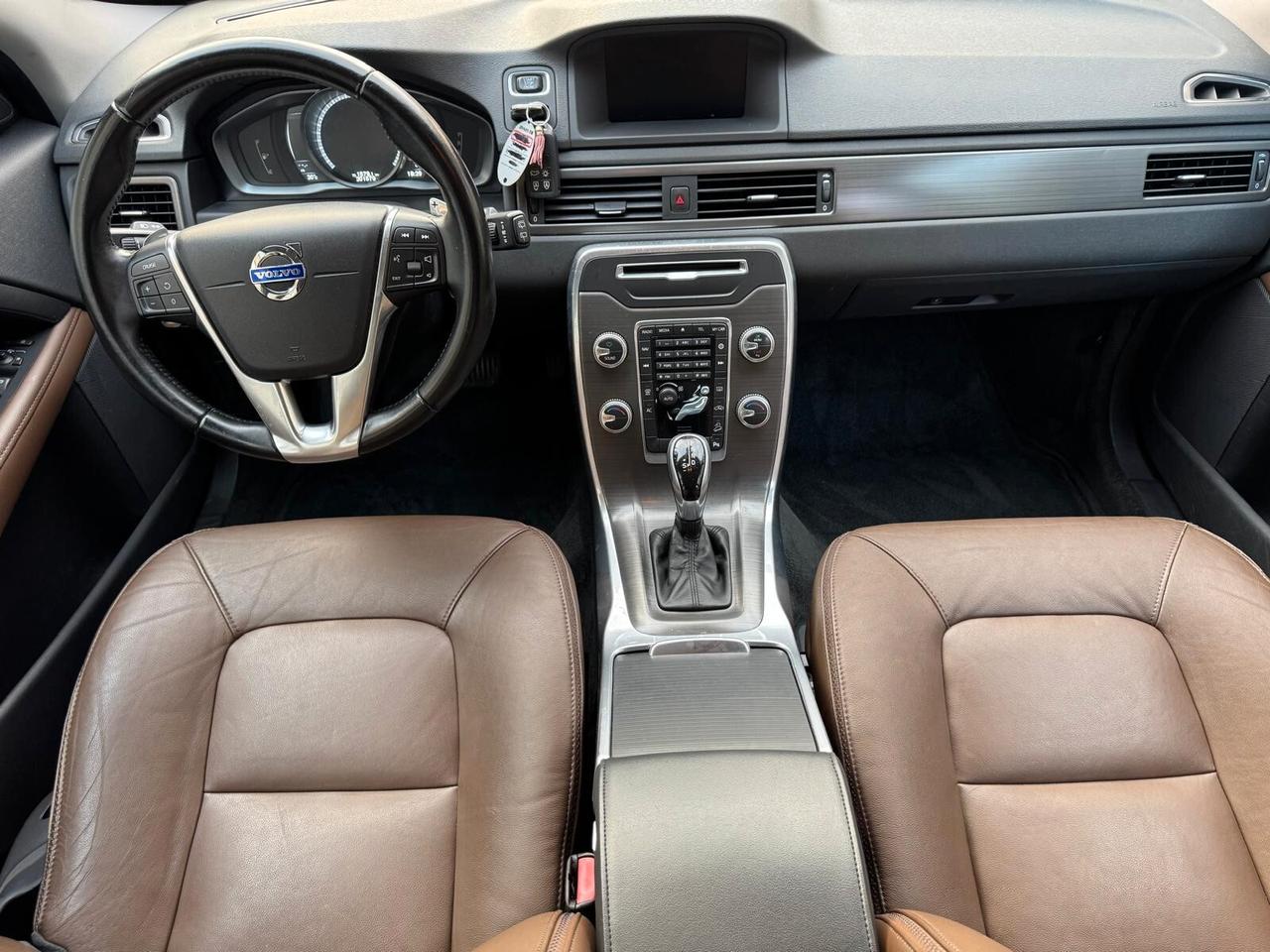 Volvo XC 70 D4 AWD Geartronic Momentum*EURO5B*FULL
