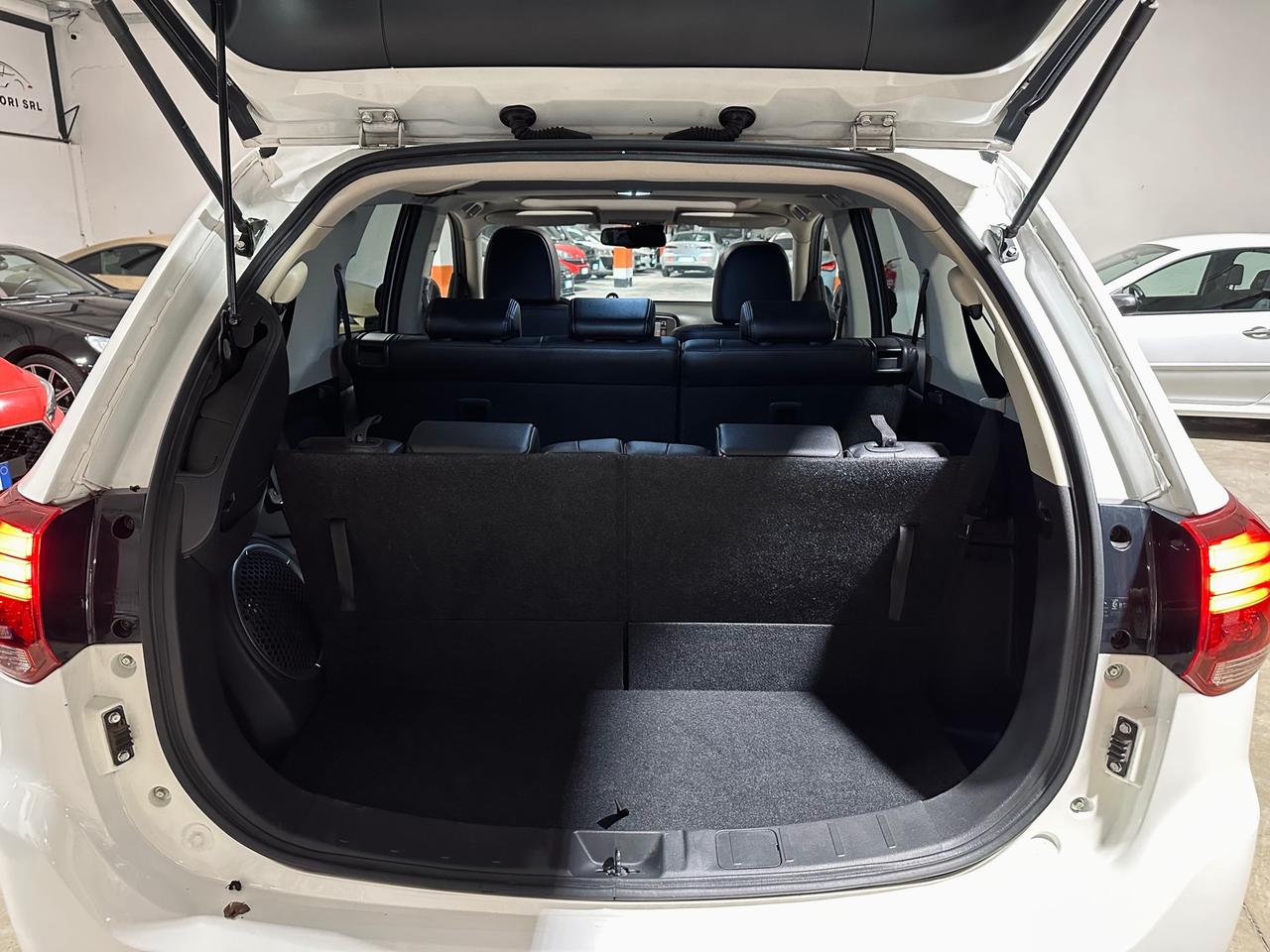 Mitsubishi Outlander 2.2 DI-D 4WD Instyle 7 POSTI-TETTO-TAGLIANDI UFFICIALI
