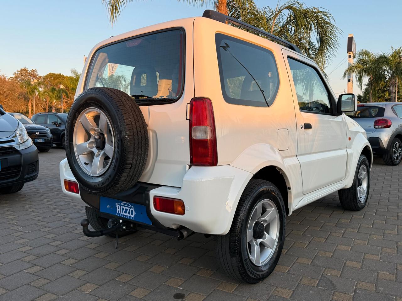 SUZUKI JIMNY 1.3i 16V 4WD JLX 4X4 GANCIO TRAINO A/C