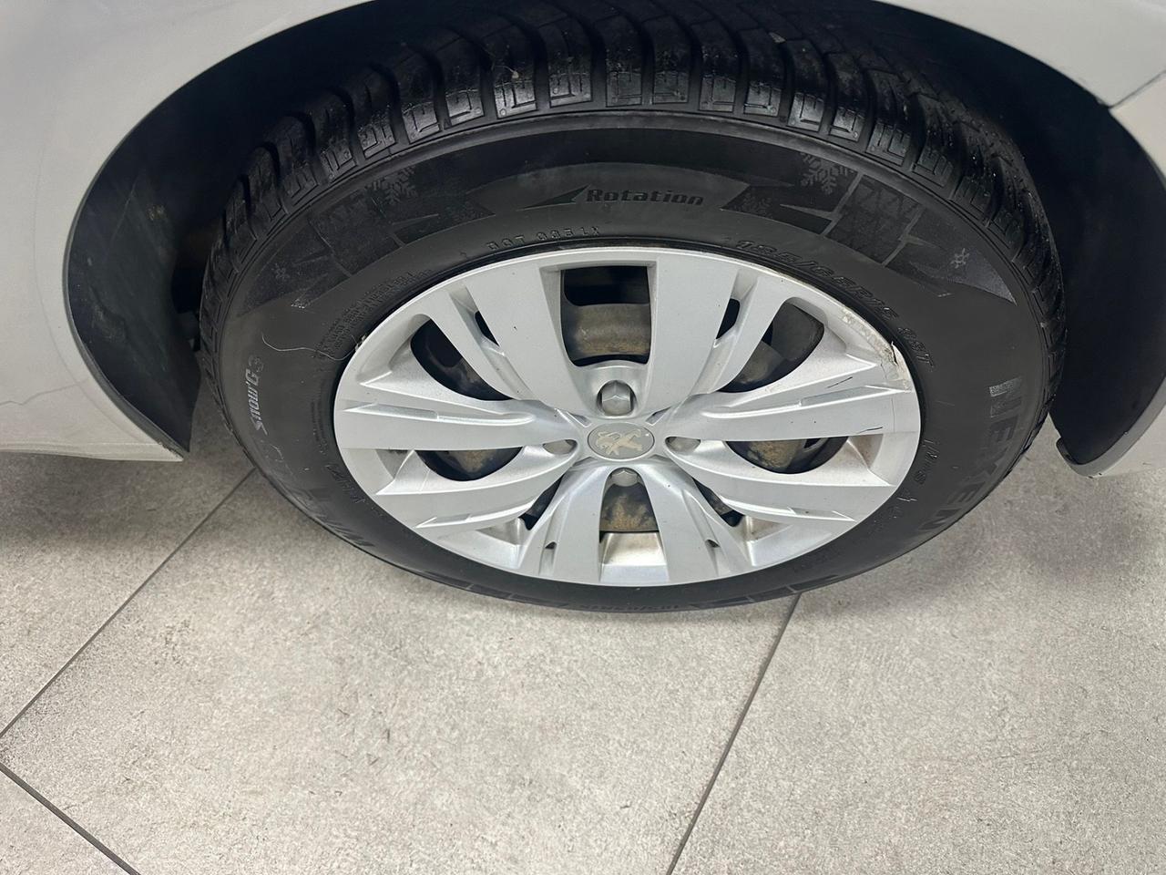 Peugeot 208 1.4 Hdi 8V Allure 68CV Ok Neopatentati