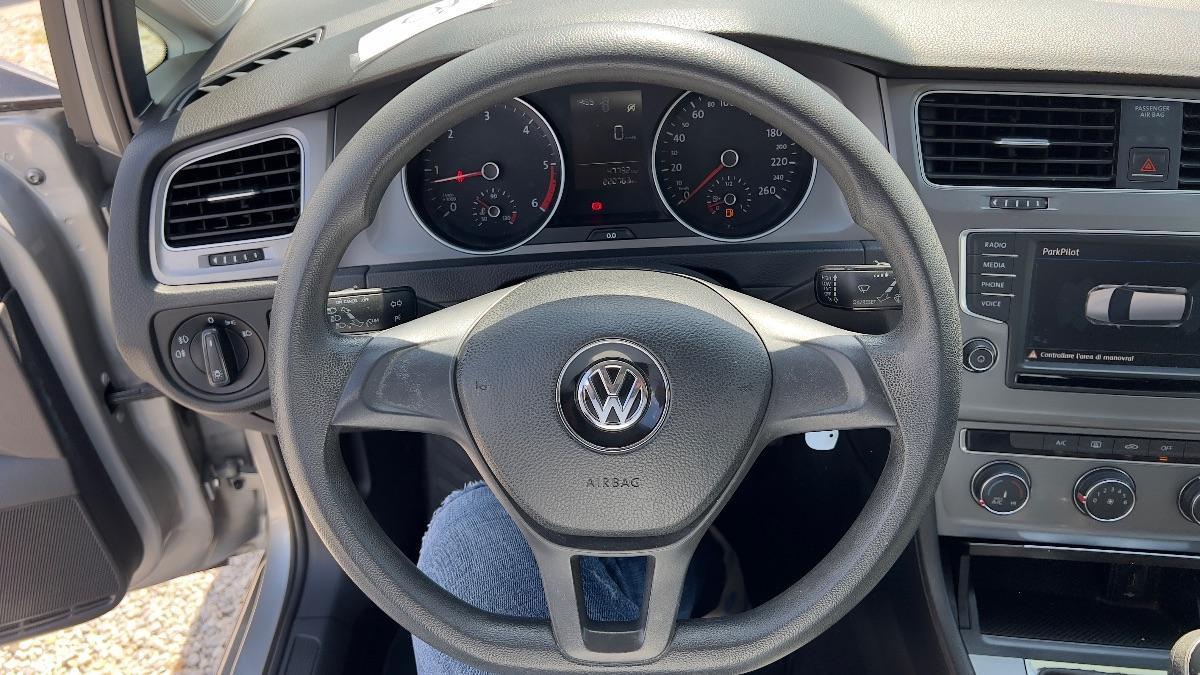 VOLKSWAGEN - Golf 1.6 tdi Trendline 90cv 5p E6