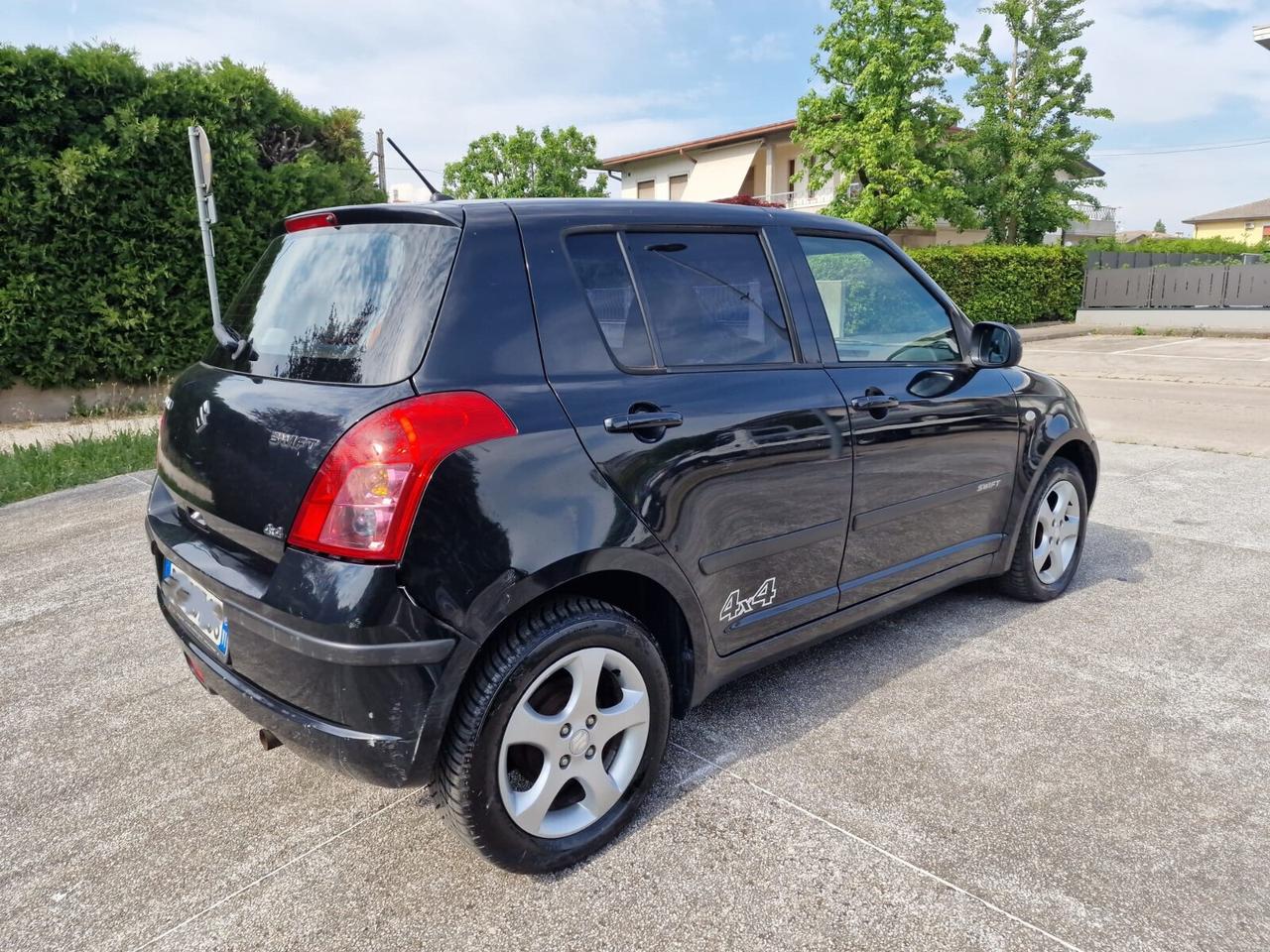 Suzuki Swift 1.3 4x4 5p. GL