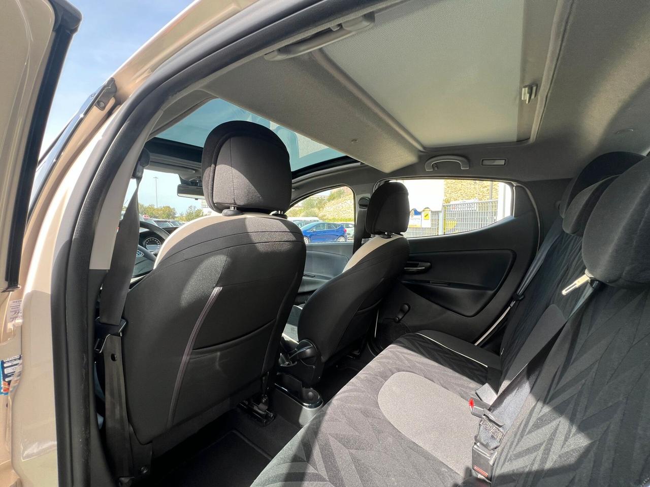 Lancia Ypsilon 1.3 MJT 16V 95 CV 5 porte S&S Gold