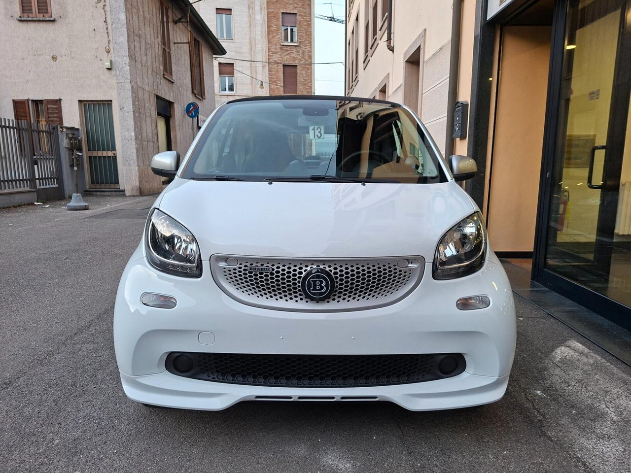 Smart ForTwo 0.9 turbo 90cv Pack Brabus Edition Schermo Pad