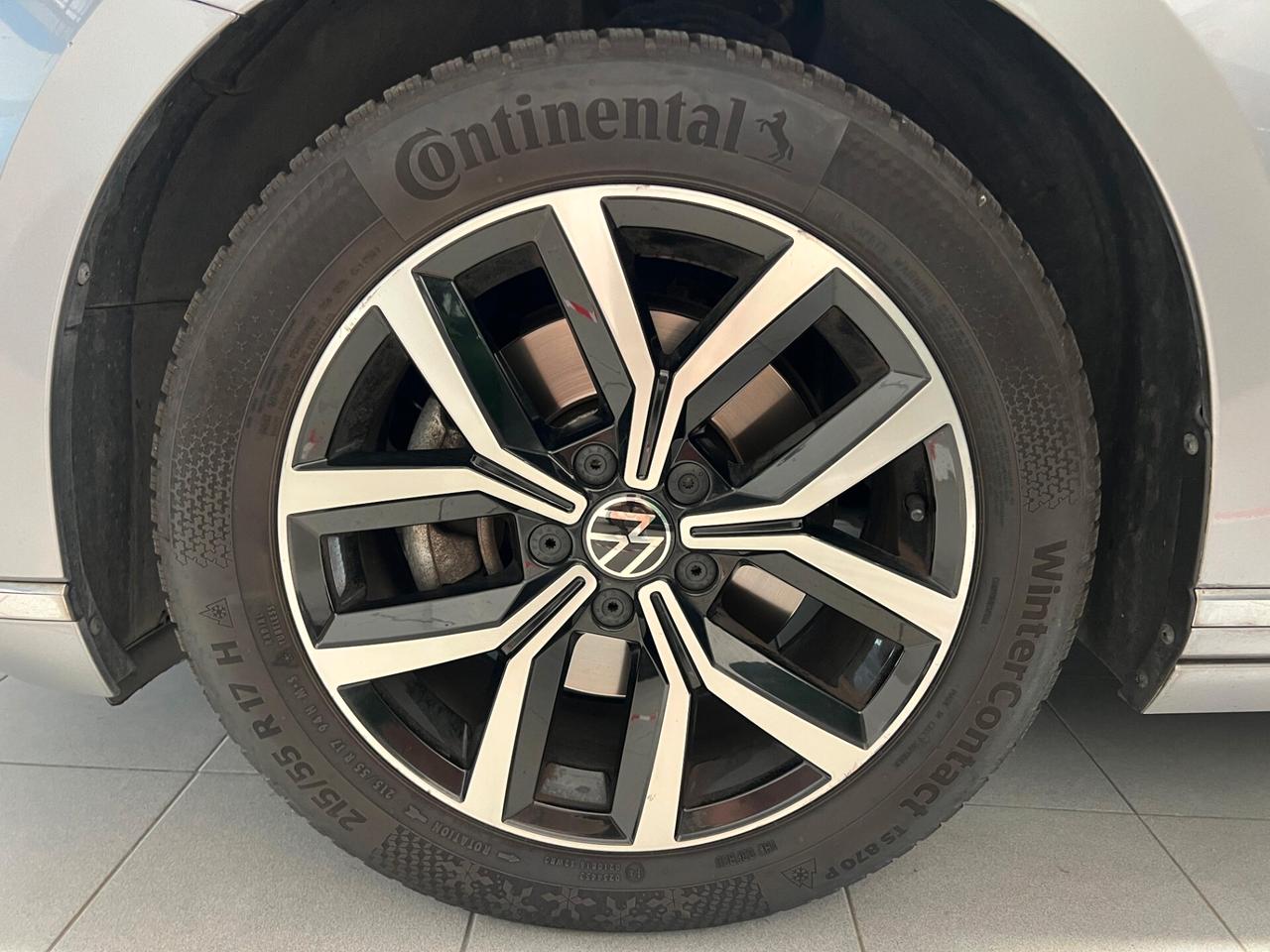 Volkswagen Passat VW HIGHLINE 150CV DSG