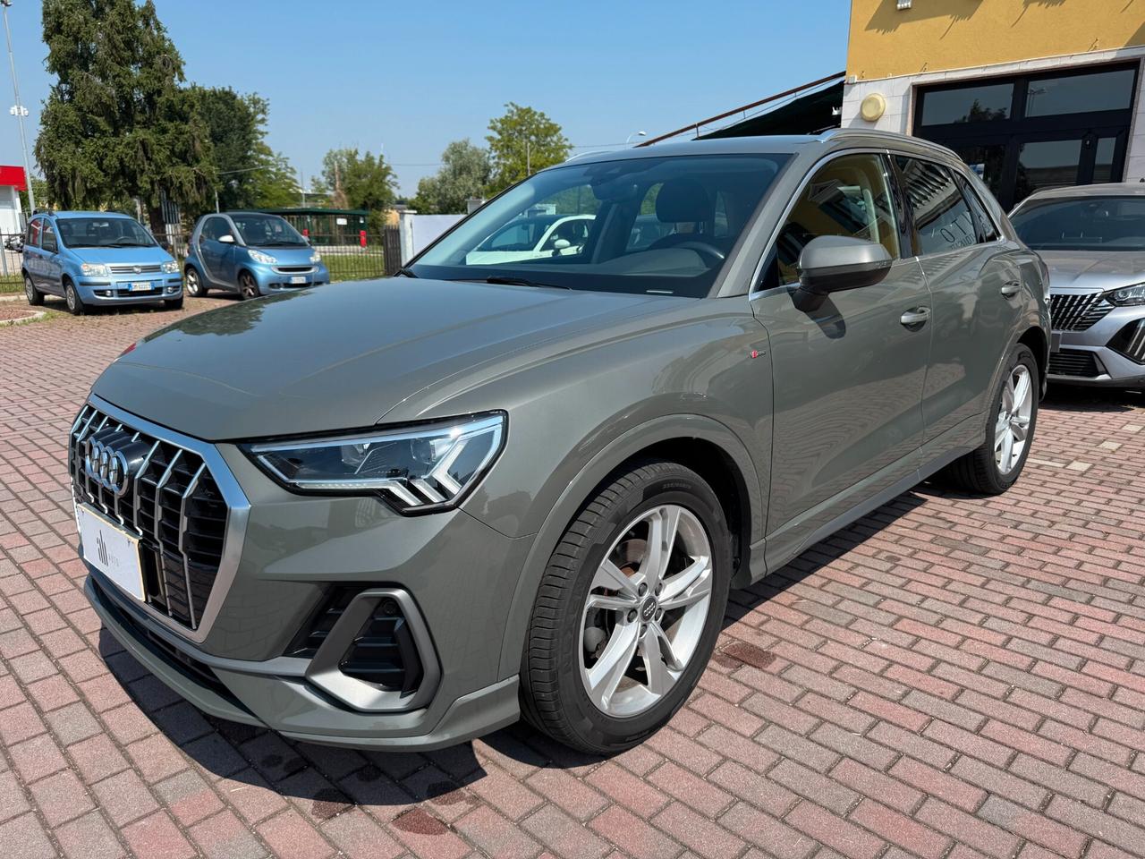 Audi Q3 35 TDI S tronic line edition