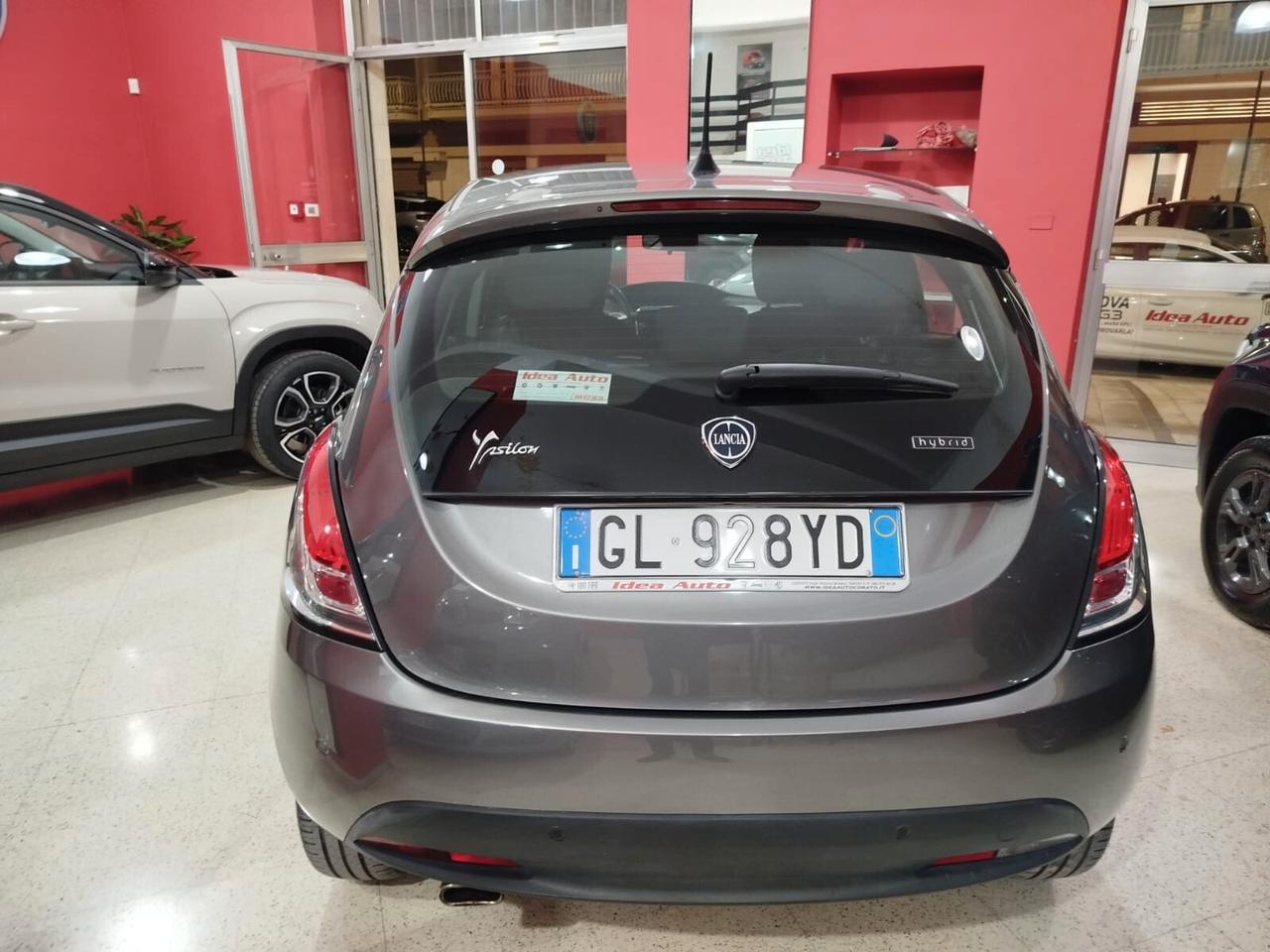 Lancia Ypsilon 1.0 FireFly 5 porte S&S Hybrid Gold