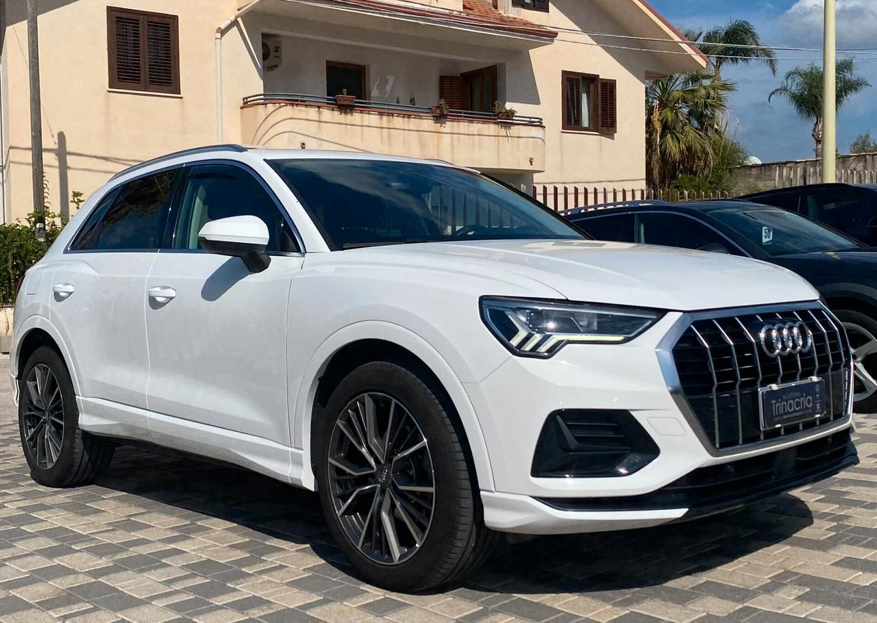 Audi Q3 Business 2.0 TDI 150CV s-tronic 35